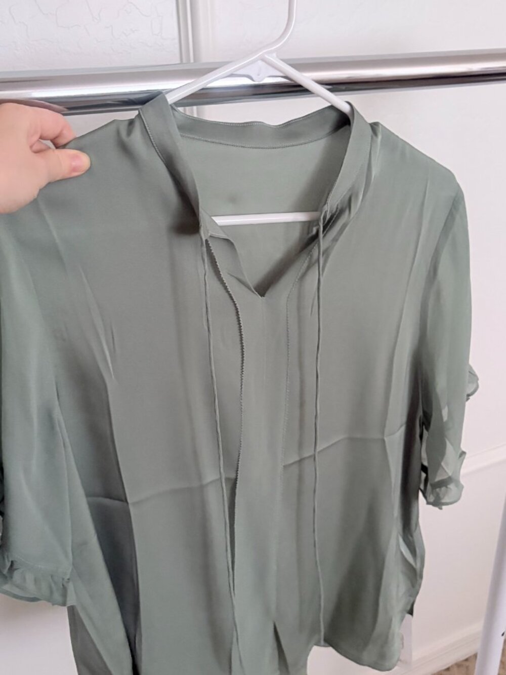 Sage Green Tie-Neck Heavy Silk Blouse - Fits M (6-8)